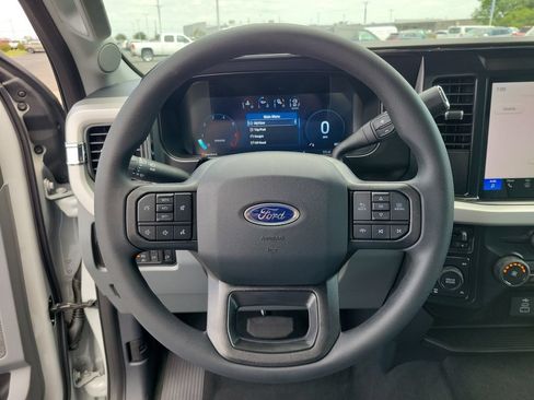 New 2026 Ford F250 XLT w/ XLT Premium Package AWD/4WD image 23