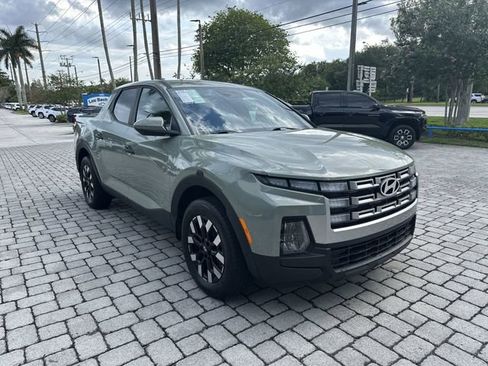 Used 2025 Hyundai Santa Cruz SE FWD image 19