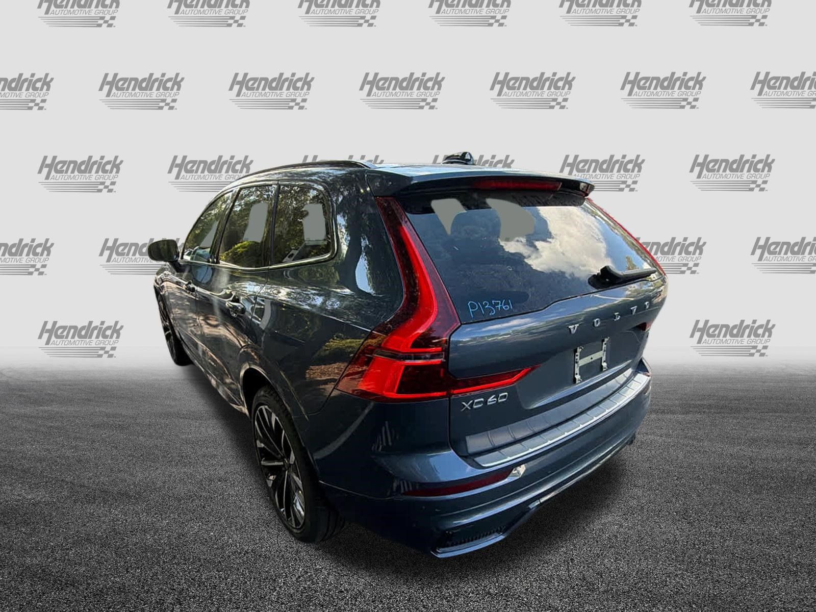 Used 2026 Volvo XC60 B5 Ultra AWD/4WD image 10
