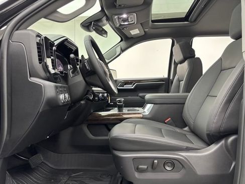 New 2026 GMC Sierra 1500 Elevation w/ Elevation Premium Package AWD/4WD image 16