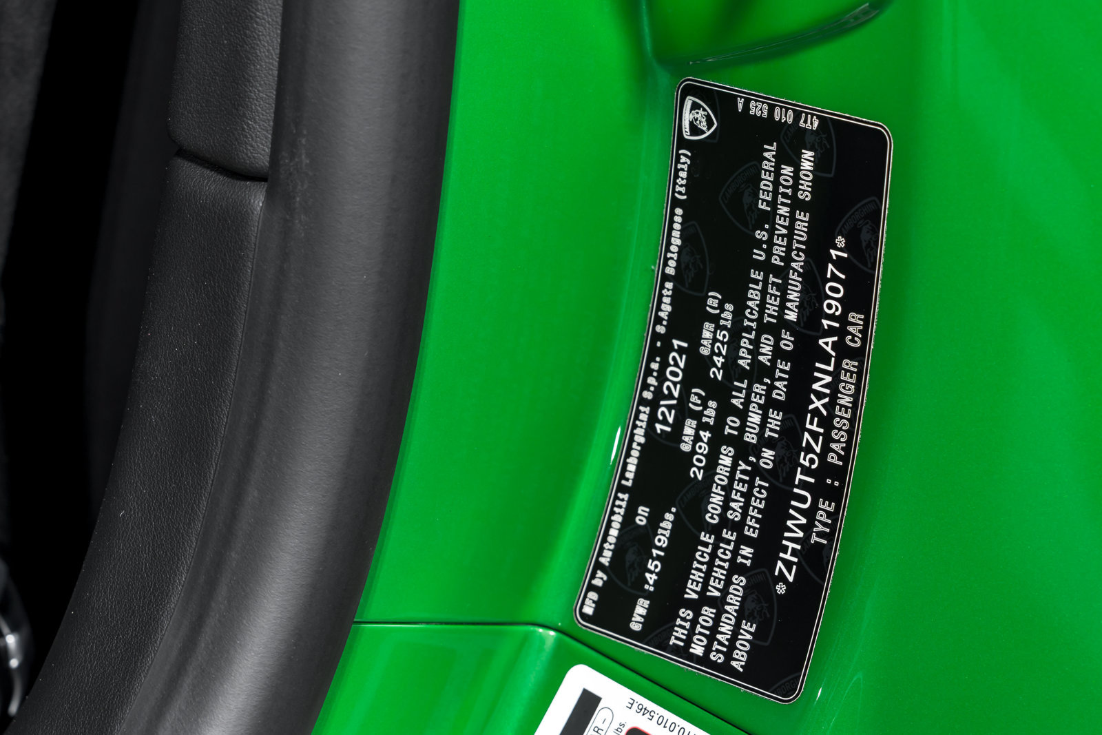 Used 2022 Lamborghini Huracan EVO RWD image 11