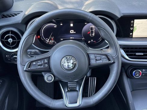 Used 2025 Alfa Romeo Stelvio Sprint w/ Veloce Package AWD/4WD image 20