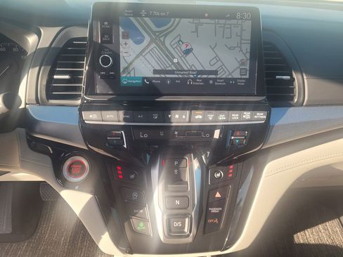 New 2026 Honda Odyssey Touring image 12