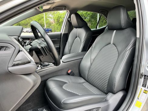 Used 2024 Toyota Camry SE FWD image 22