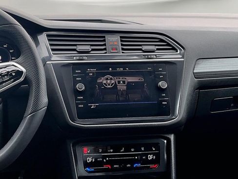 Used 2024 Volkswagen Tiguan SEL R-Line image 11