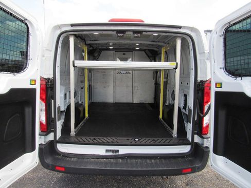 Used 2020 Ford Transit 150 Low Roof RWD image 19