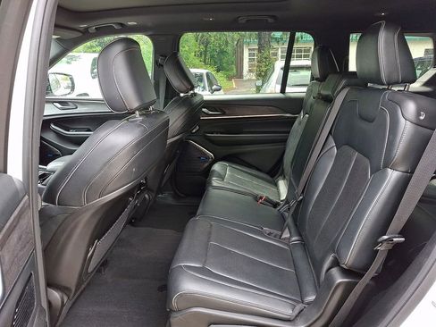 Used 2022 Jeep Grand Cherokee L Overland AWD/4WD image 13