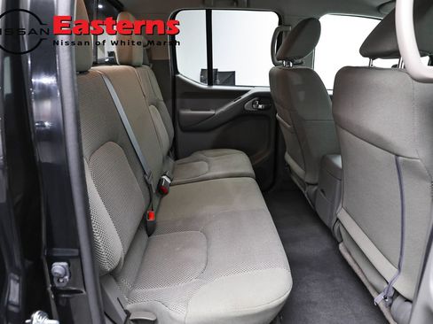 Used 2021 Nissan Frontier SV AWD/4WD image 23