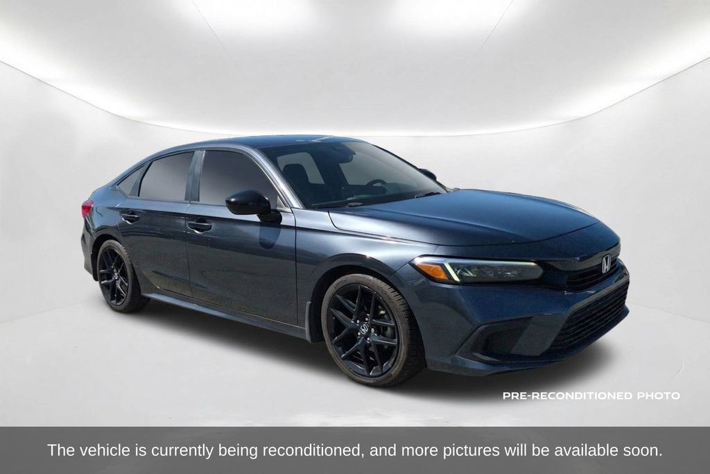 Used 2023 Honda Civic Sport image 3