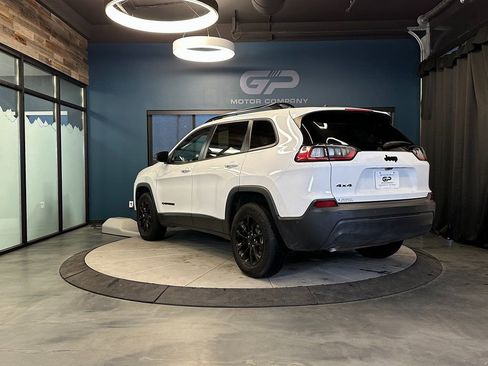 Used 2023 Jeep Cherokee Altitude Lux AWD/4WD image 5