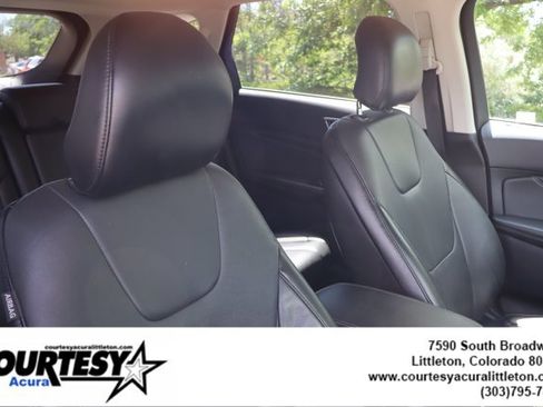 Used 2018 Ford Edge Titanium w/ Technology Package AWD/4WD image 33