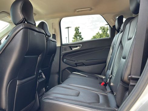 Used 2019 Ford Edge Titanium w/ Cold Weather Package AWD/4WD image 24