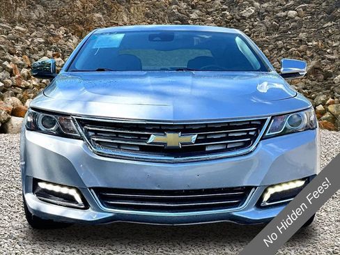 Used 2015 Chevrolet Impala LTZ FWD image 3