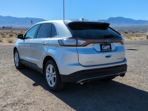 Used 2018 Ford Edge Titanium w/ Technology Package AWD/4WD image 5