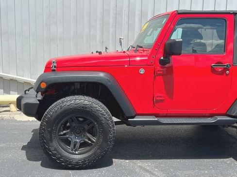 Used 2015 Jeep Wrangler Sport w/ Quick Order Package 24S AWD/4WD image 14