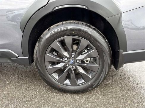 Used 2025 Subaru Outback Onyx Edition image 31