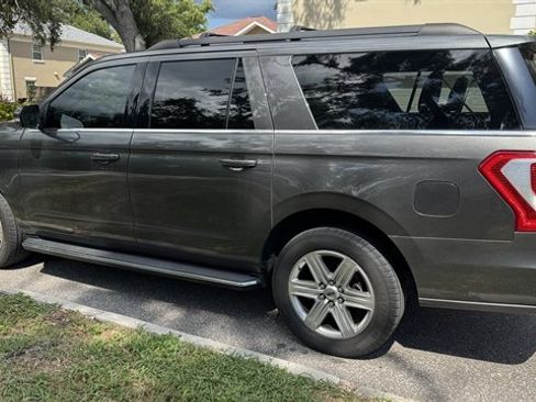 Used 2021 Ford Expedition Max XLT AWD/4WD image 3