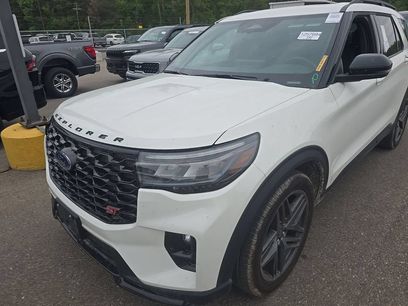 Used 2025 Ford Explorer ST