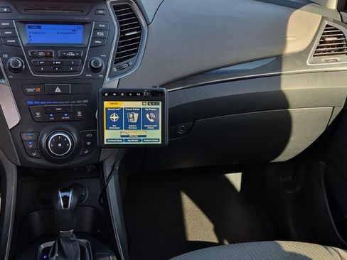 Used 2016 Hyundai Santa Fe Sport image 20