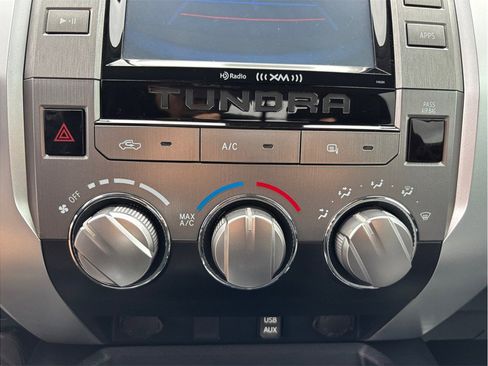 Used 2018 Toyota Tundra SR5 w/ SR5 Upgrade Package image 26