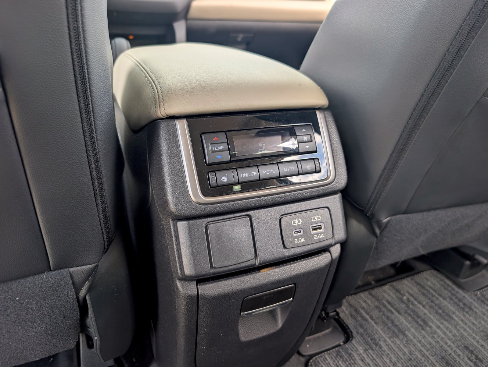 Used 2024 Subaru Ascent Limited AWD/4WD image 26
