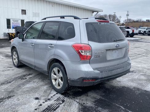Used 2016 Subaru Forester 2.5i Premium w/ All-Weather Package image 8