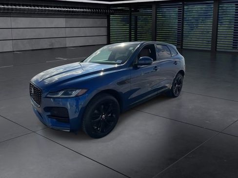 Used 2023 Jaguar F-PACE S image 4