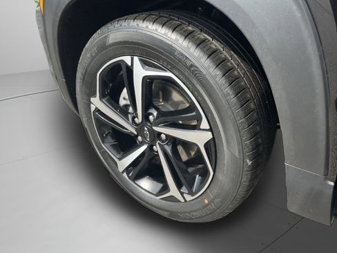 Used 2023 Chevrolet TrailBlazer RS w/ Sun and Liftgate Package image 24