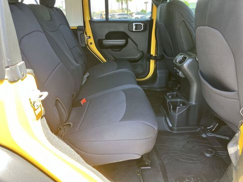 Used 2020 Jeep Wrangler Unlimited Sport AWD/4WD image 30