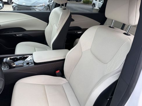 Used 2024 Lexus RX 350 FWD w/ Technology Package image 26