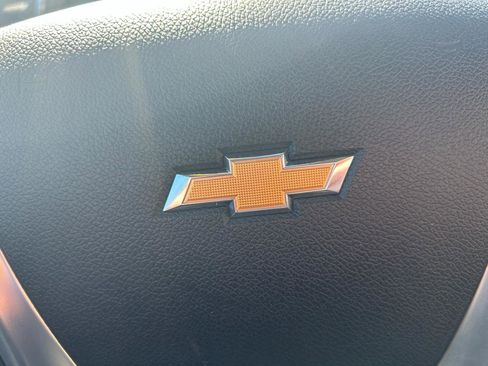 Used 2015 Chevrolet Traverse LT image 21