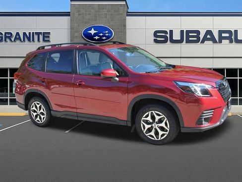 Used 2022 Subaru Forester Premium AWD/4WD image 12
