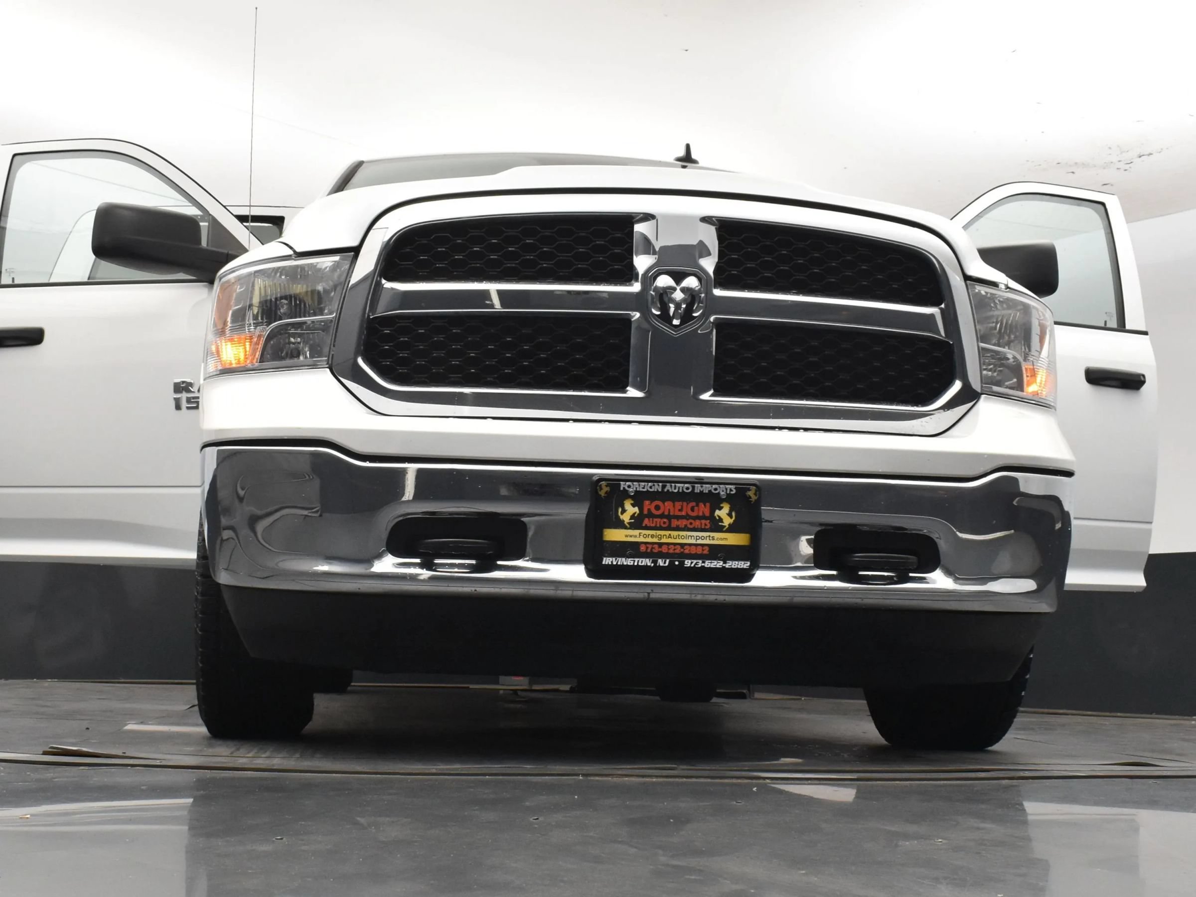 Used 2022 RAM 1500 Classic SLT w/ Electronics Group AWD/4WD image 8
