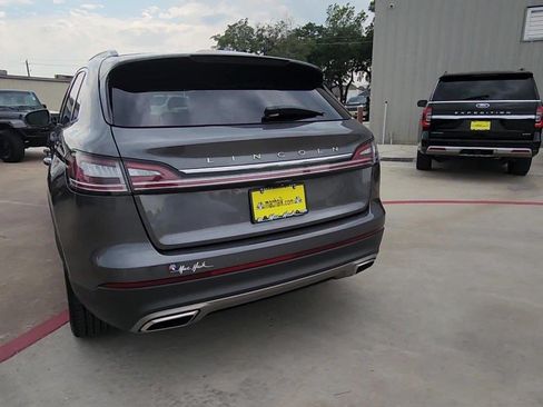 Used 2022 Lincoln Nautilus Reserve FWD image 7