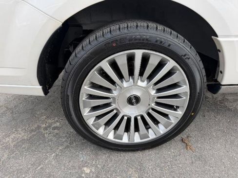 Used 2017 Lincoln Navigator L Reserve image 14