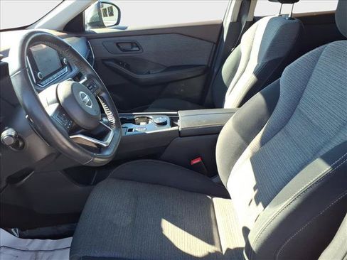 Used 2021 Nissan Rogue SV FWD image 18