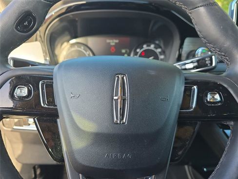 Used 2021 Lincoln Corsair FWD image 18