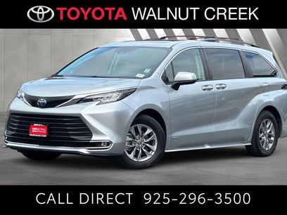 Used 2021 Toyota Sienna XLE