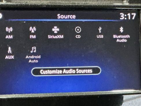 Used 2019 Nissan Rogue Sport S image 7