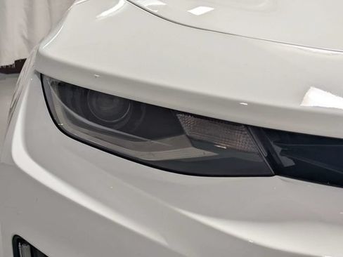Used 2021 Chevrolet Camaro ZL1 RWD image 28