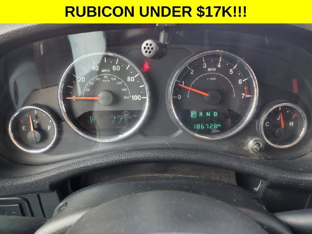 Used 2017 Jeep Wrangler Unlimited Rubicon w/ Cold Weather Group AWD/4WD image 13