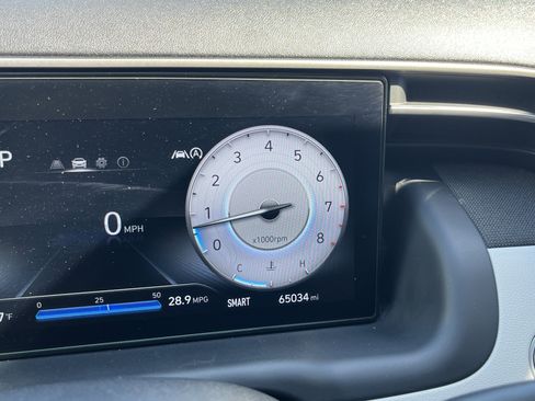 Used 2022 Hyundai Tucson SEL w/ Convenience + Premium Package FWD image 11