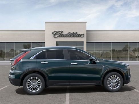 New 2024 Cadillac XT4 Luxury w/ Cold Weather Package image 5