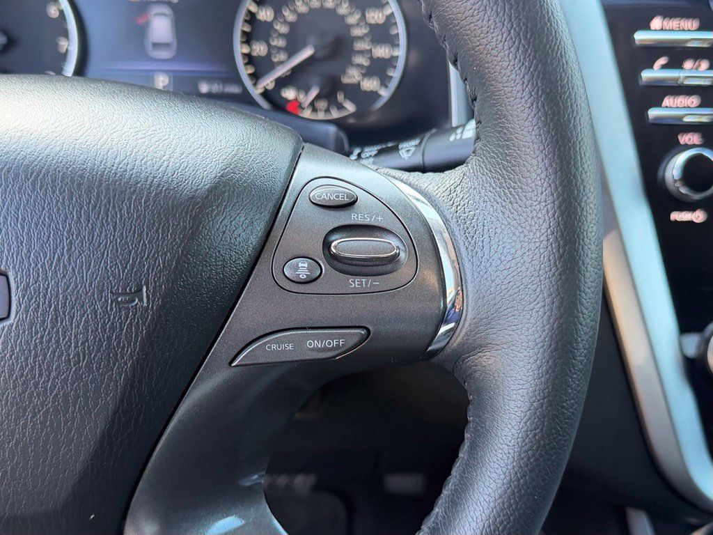 Used 2024 Nissan Murano SV w/ SV Midnight Edition Package FWD image 16