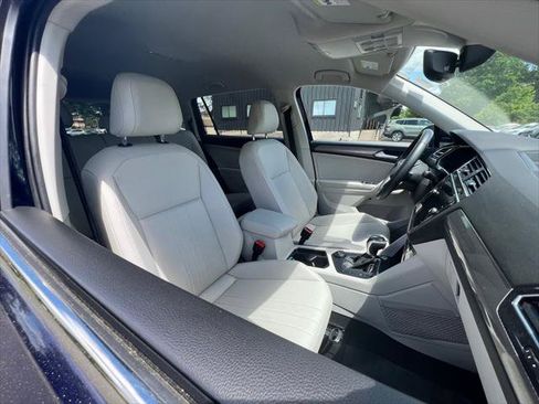 Certified 2022 Volkswagen Tiguan SE AWD/4WD image 22