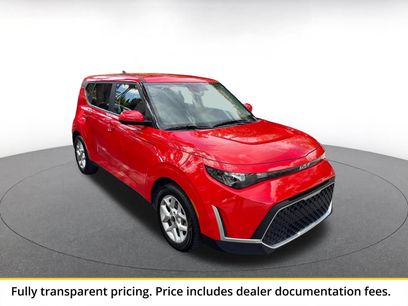 Used 2025 Kia Soul LX w/ LX Technology Package