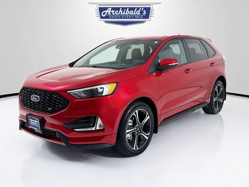 Used 2022 Ford Edge ST image 3