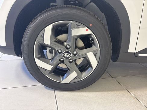 New 2026 Hyundai Venue SEL image 9