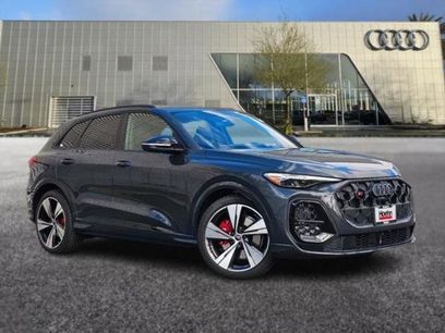 New 2025 Audi SQ5 Prestige