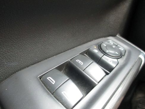 Used 2021 GMC Sierra 1500 AT4 w/ AT4 Premium Package image 32